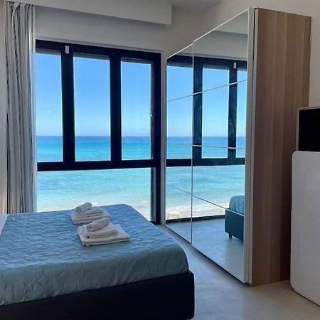 Ad Appena 50 Metri Dal Mare! Apartman Trapani Kültér fotó
