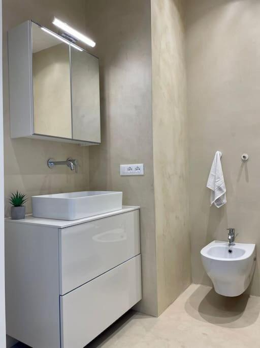 Ad Appena 50 Metri Dal Mare! Apartman Trapani Kültér fotó